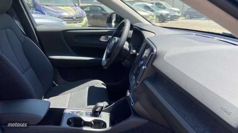 Volvo XC40 - foto 17