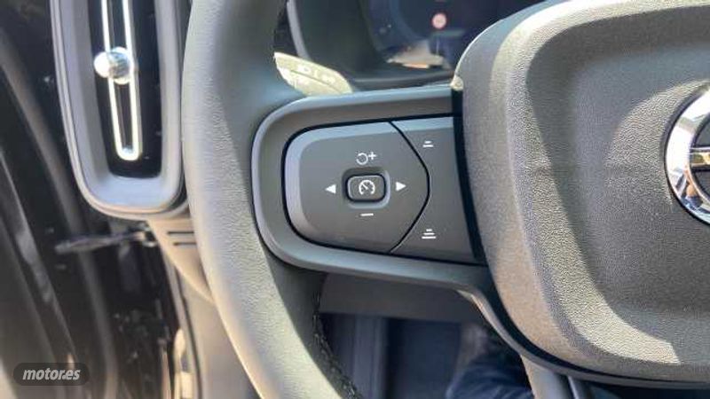 Volvo XC40 - foto 28