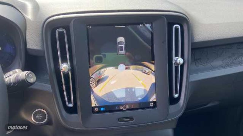 Volvo XC40 - foto 29