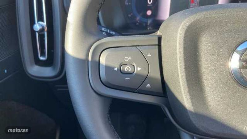 Volvo XC40 - foto 28