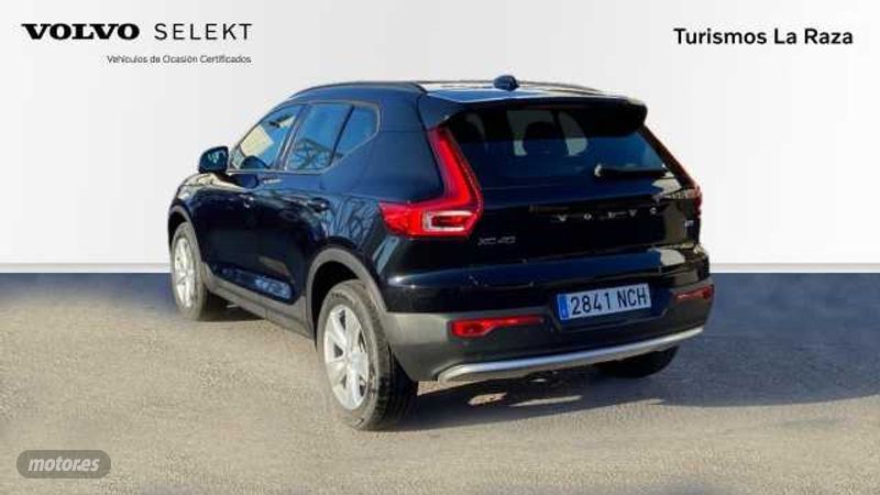 Volvo XC40 - foto 3