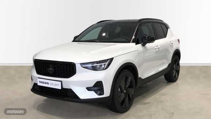 Volvo XC40 2.0 B3 MHEV BLACK EDITION ULTRA DCT 163 5P de 2025 con 10 Km por 44.990 EUR. en Ourense