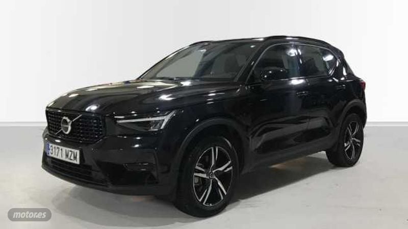 Volvo XC40 2.0 B3 PLUS DARK AUTO 5P de 2025 con 14.762 Km por 35.900 EUR. en Vizcaya