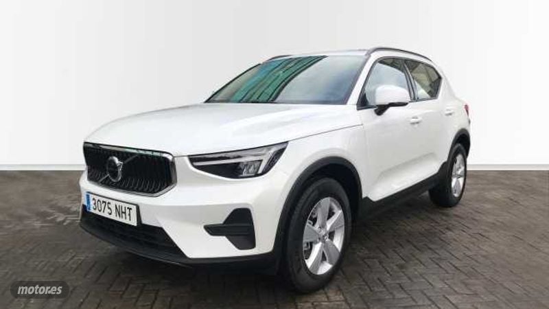 Volvo XC40 2.0 B3 ESSENTIAL AUTO 5P de 2025 con 1 Km por 35.400 EUR. en Vizcaya