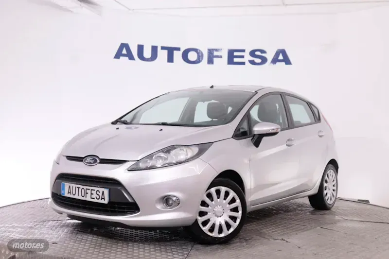 Ford Fiesta 1.2 TREND 82CV 5P de 2012 con 67.100 Km por 6.650 EUR. en Madrid