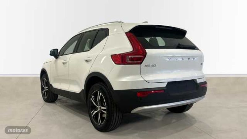 Volvo XC40 XC40 CORE B3 (G) de 2025 con 1 Km por 38.900 EUR. en Asturias