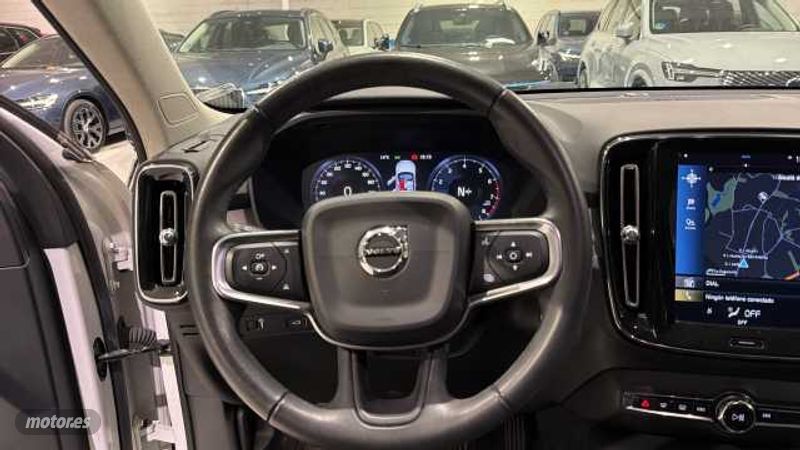 Volvo XC40 - foto 10
