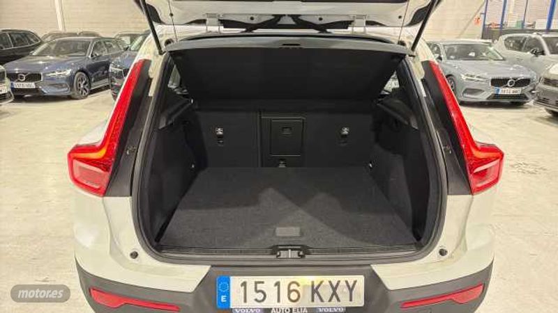 Volvo XC40 - foto 13