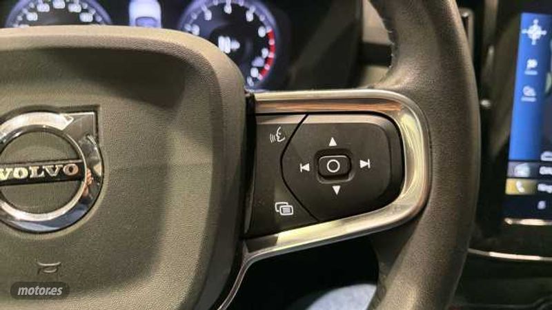 Volvo XC40 - foto 19