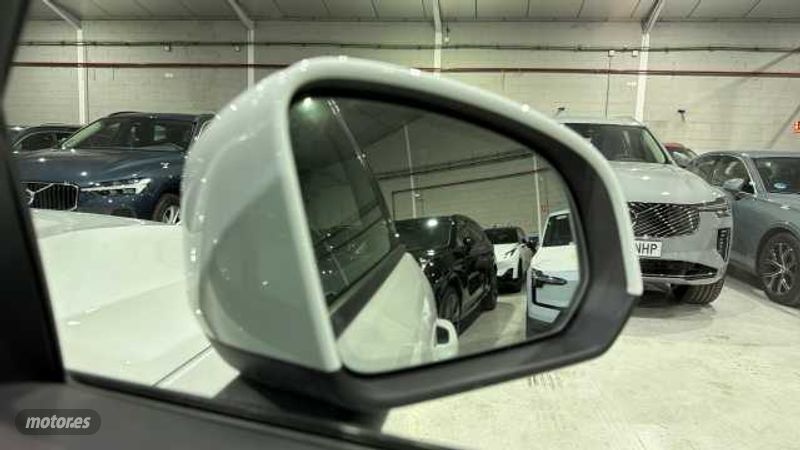 Volvo XC40 - foto 27