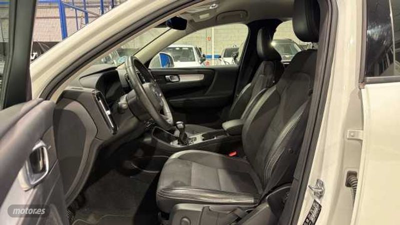 Volvo XC40 - foto 44