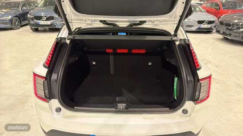 Volvo EX30 - foto 13