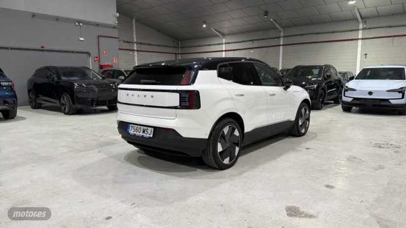 Volvo EX30 - foto 32