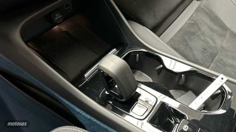 Volvo XC40 - foto 16