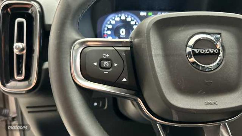 Volvo XC40 - foto 17