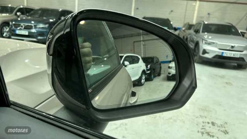 Volvo XC40 - foto 19