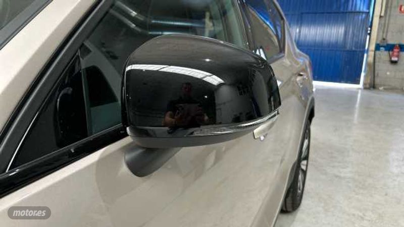 Volvo XC40 - foto 33