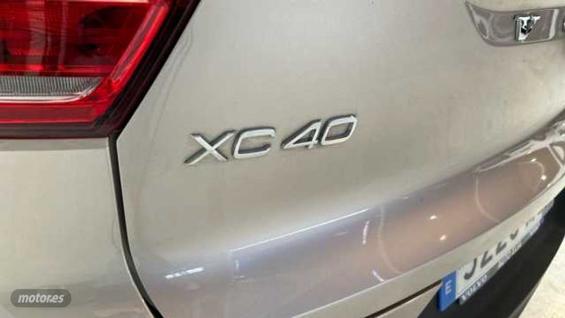 Volvo XC40 - foto 37