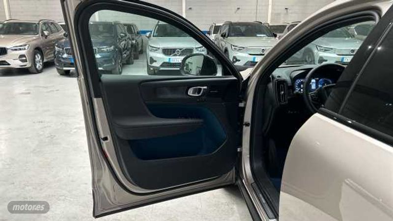 Volvo XC40 - foto 43