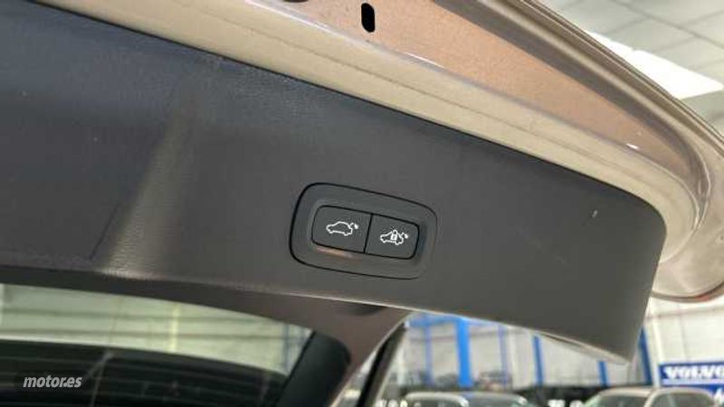 Volvo XC40 - foto 57