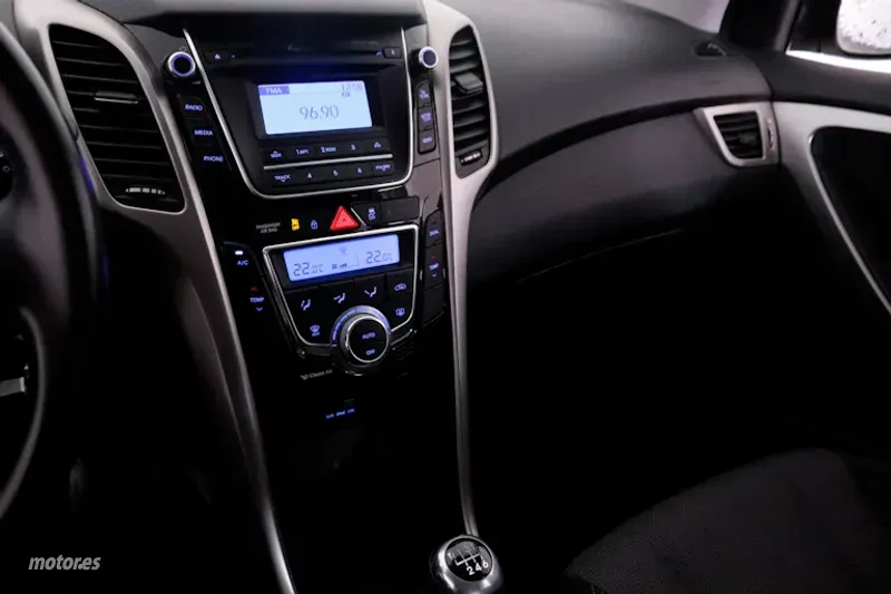 Hyundai i30 - foto 14