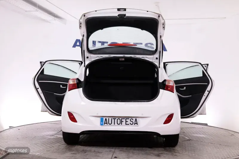 Hyundai i30 - foto 8