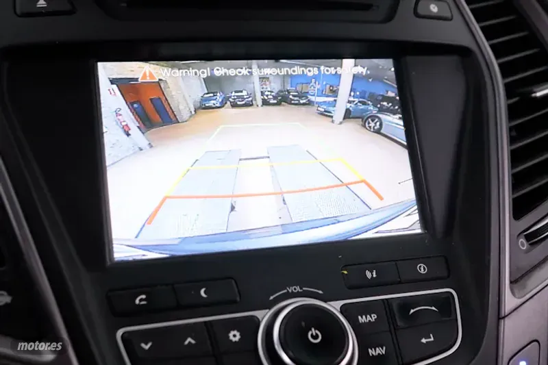 Hyundai Santa Fe - foto 16