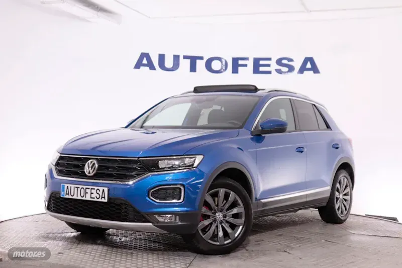 Volkswagen T-Roc 2.0 TSI 4MOTION AUTO DSG 190CV 5P # TECHO ELEC PANORAMICO, NAVY de 2018 con 123.000...
