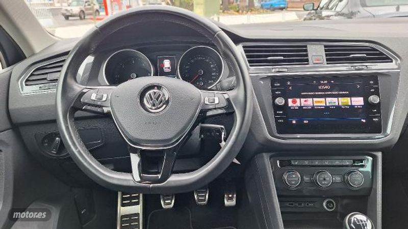 Volkswagen Tiguan - foto 11