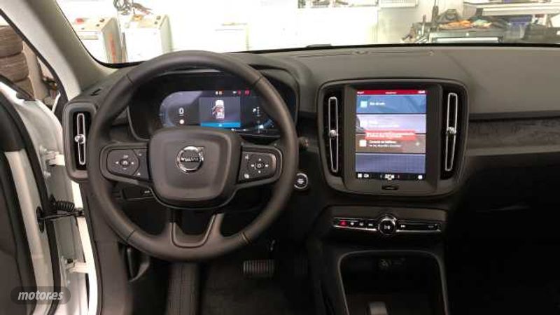 Volvo XC40 - foto 12