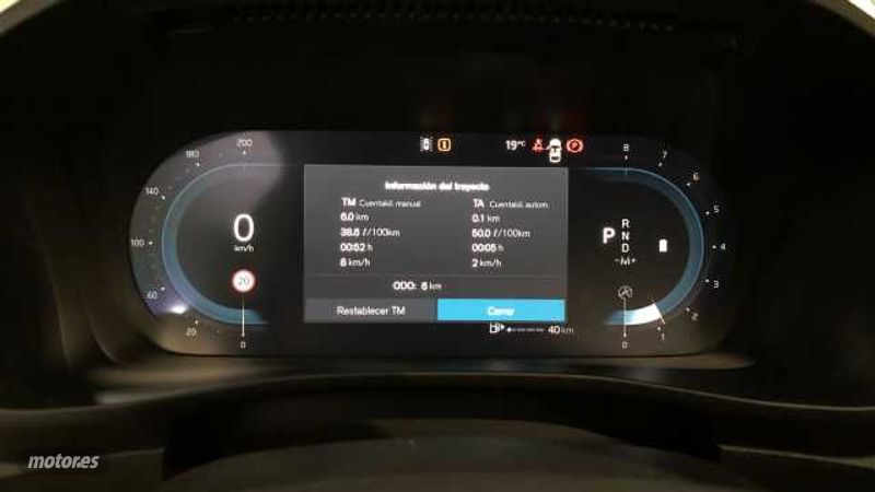 Volvo XC40 - foto 13