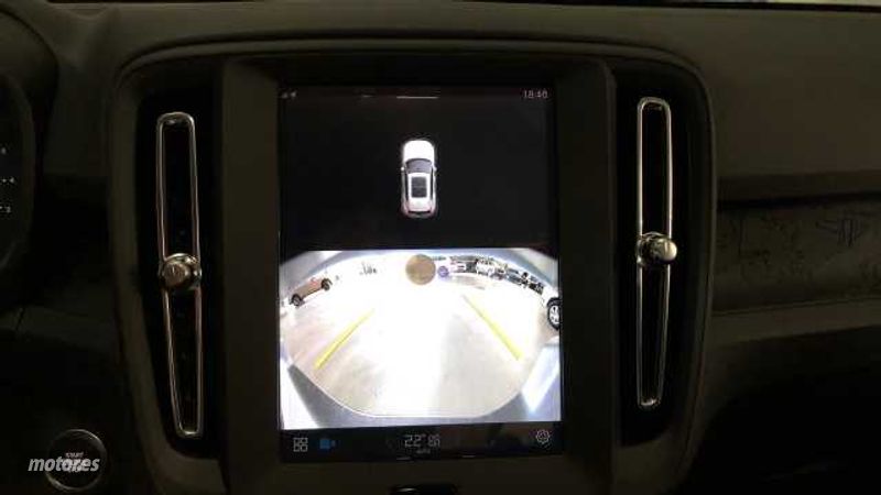 Volvo XC40 - foto 18