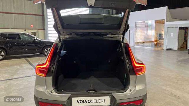 Volvo XC40 - foto 13