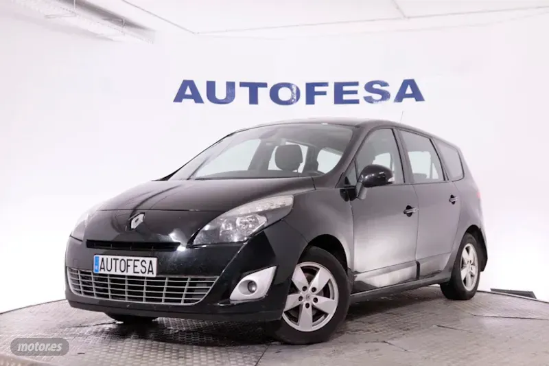 Renault Grand Scenic 1.5 DCI 105CV 7 PLAZAS 5P de 2009 con 270.000 Km por 3.350 EUR. en Madrid