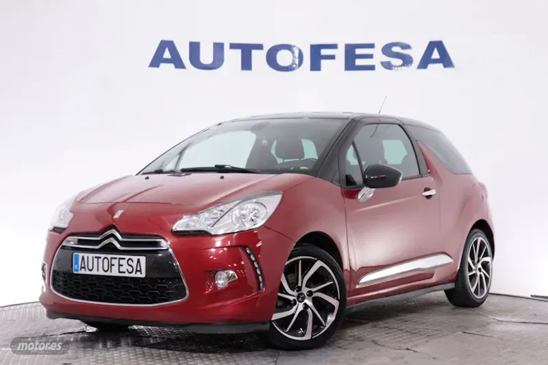 DS DS3 1.6 HDI STYLE 100CV 3P #NAVY, PARKTRONIC de 2015 con 80.000 Km por 8.950 EUR. en Madrid