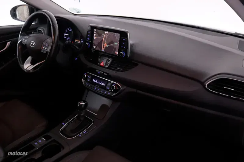 Hyundai i30 - foto 11