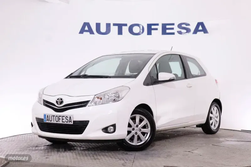 Toyota Yaris 1.0 VVTI 69CV 3P de 2012 con 108.800 Km por 7.650 EUR. en Madrid