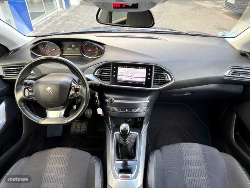peugeot 308 2020 / 60.000km. foto grande (2)