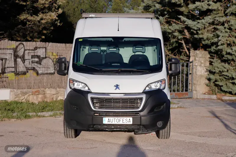 peugeot boxer 2020 / 121.900km. foto grande (2)