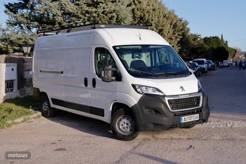 peugeot boxer 2020 / 121.900km. foto grande (3)