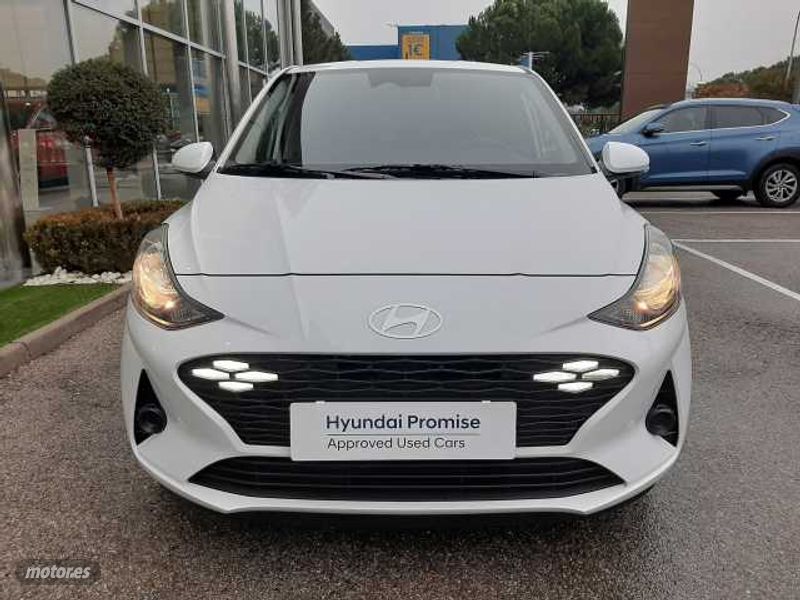 hyundai i10 2024 / 8.221km. foto grande (2)