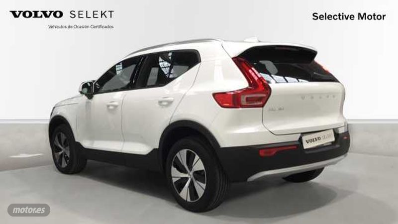 volvo xc40 xc40 model core de 2025 con 1 km por 38.900 eur. en cantabria foto grande (2)