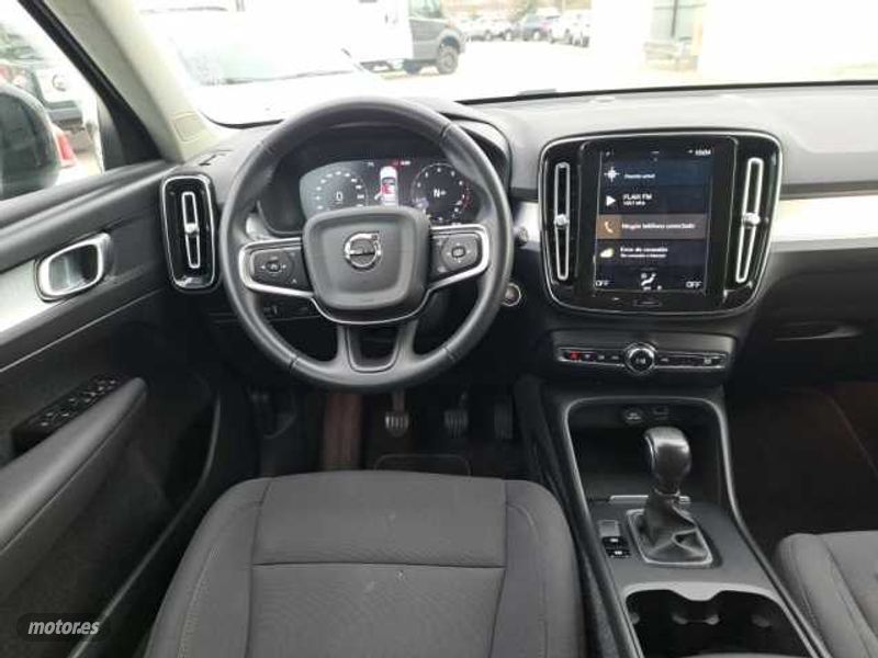 volvo xc40 2020 / 55.571km. foto grande (3)