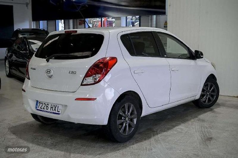 hyundai i20 2014 / 132.268km. foto grande (3)