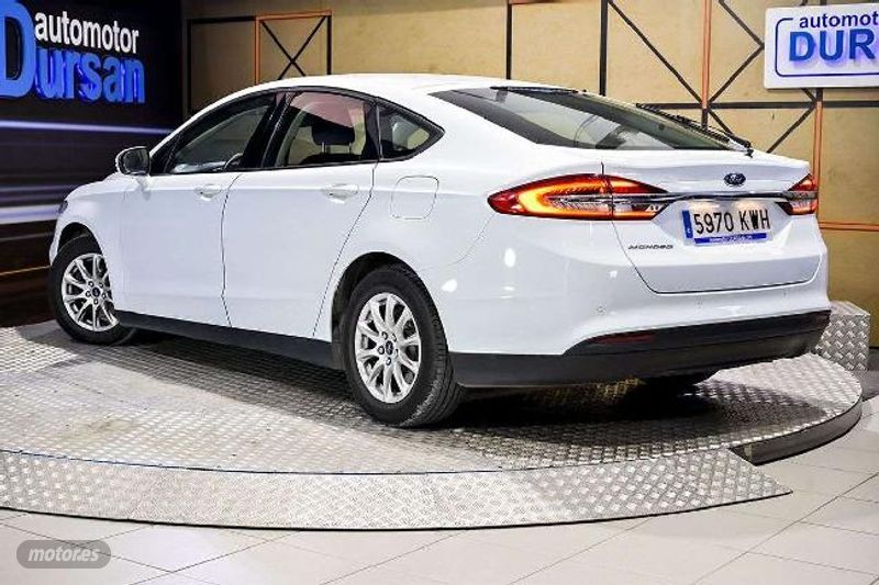 ford mondeo 2019 / 89.950km. foto grande (3)
