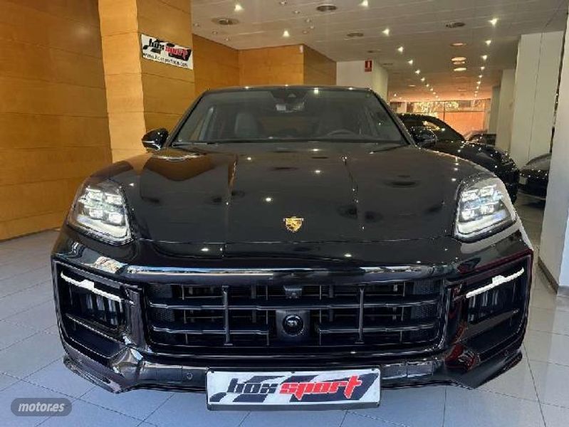 porsche cayenne coupé 2024 / 9.500km. foto grande (2)