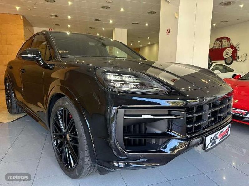porsche cayenne coupé 2024 / 9.500km. foto grande (3)