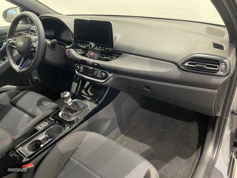 hyundai i30 2024 / 2.900km. foto grande (3)