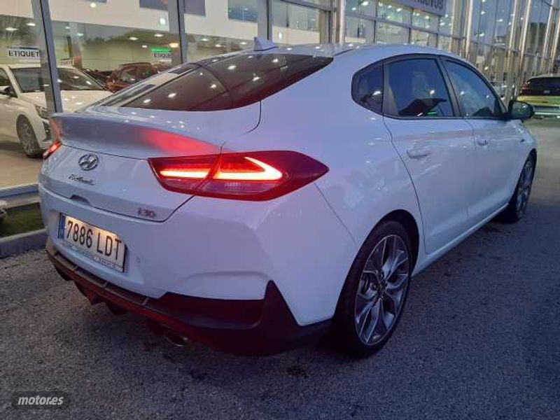 hyundai i30 2020 / 94.065km. foto grande (2)