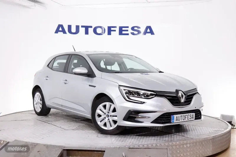 renault megane 2021 / 27.298km. foto grande (3)